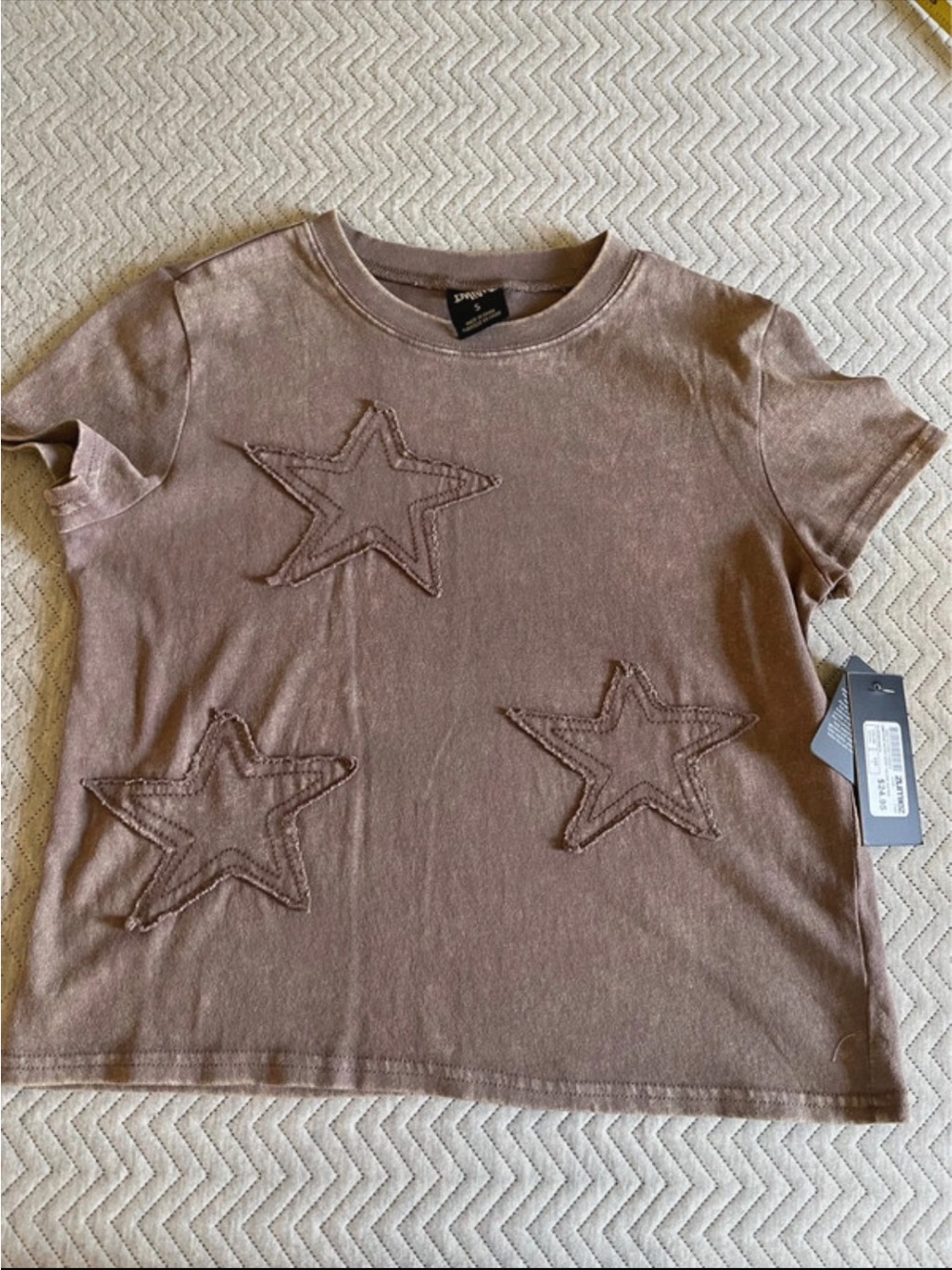 Empyre Ricky Deep Taupe Wash Crop T-Shirt Star Patches NWT Cotton Skater Y2K S